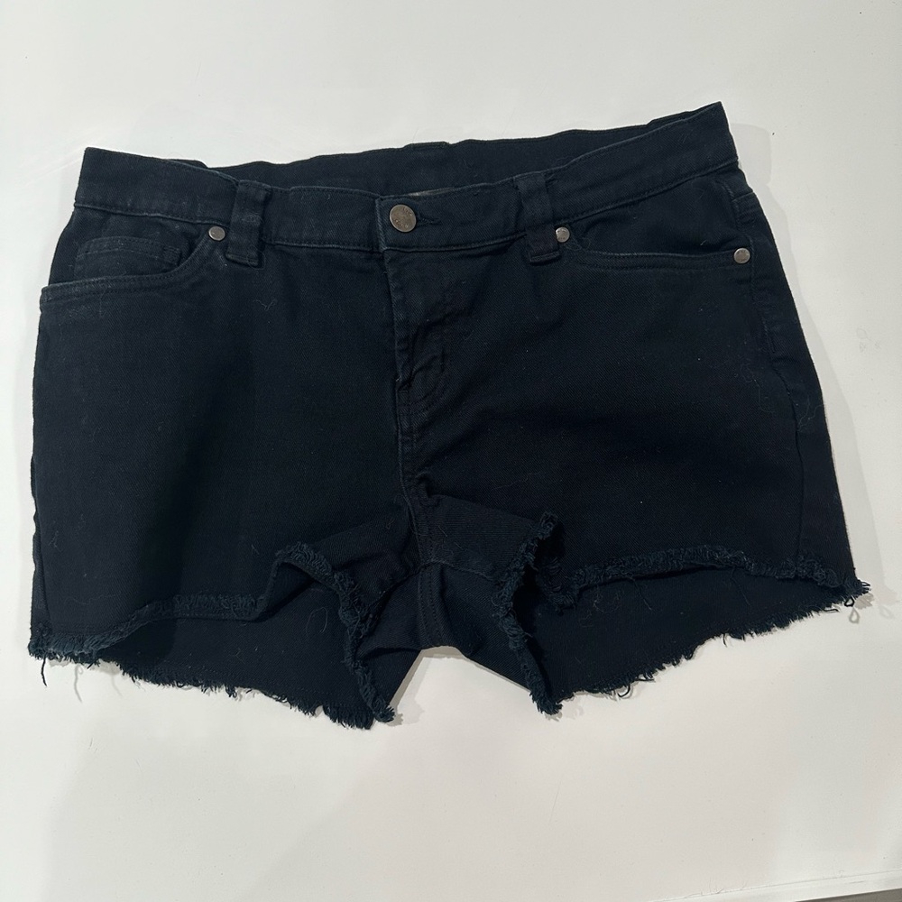 Venus Stretch Mid-Rise Black Shorts Size 10